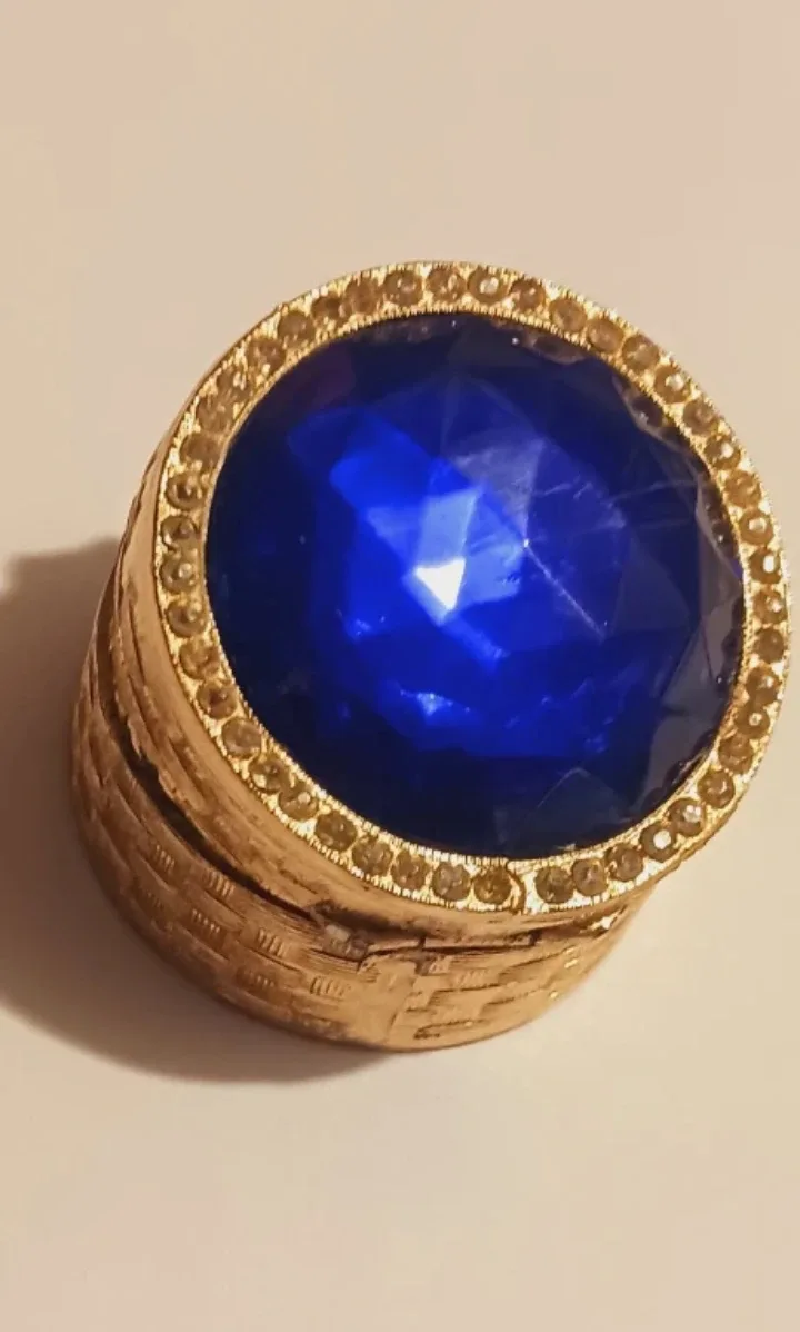 Gorgeous Vintage Blue Sapphire Top Mini Trinket Box image indicator(2)