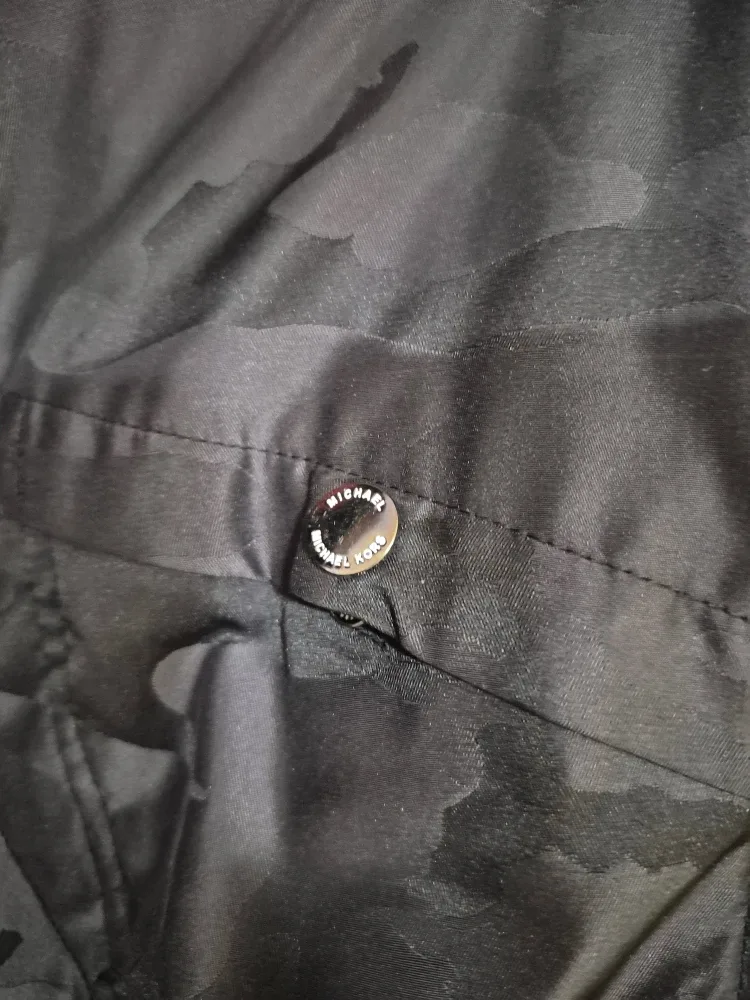 Micheal Kors women's black anorak rain coat XL image indicator(2)