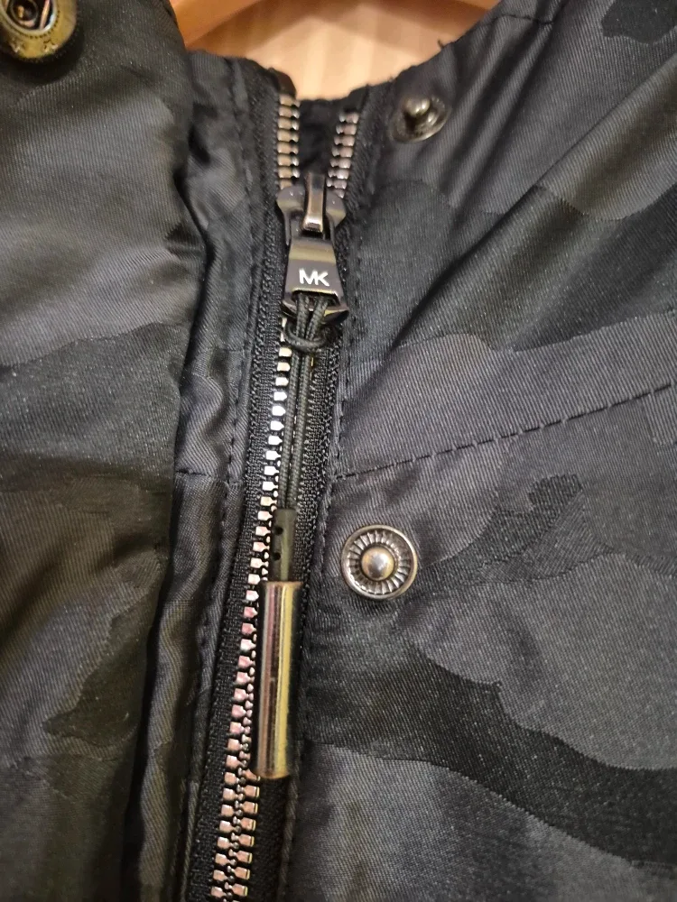 Micheal Kors women's black anorak rain coat XL image indicator(5)