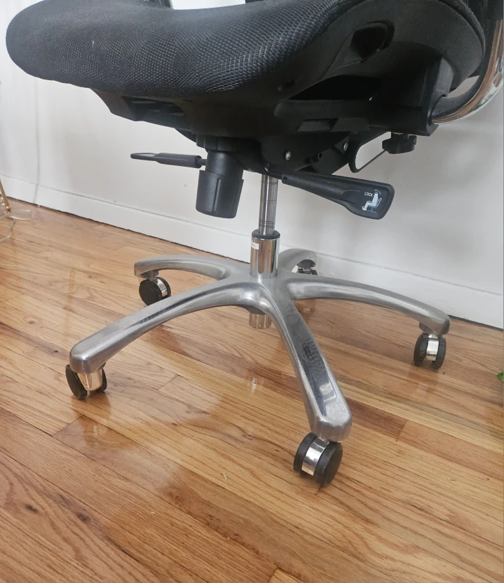 Ergonomic Mesh Office Chair - Black - photo 5