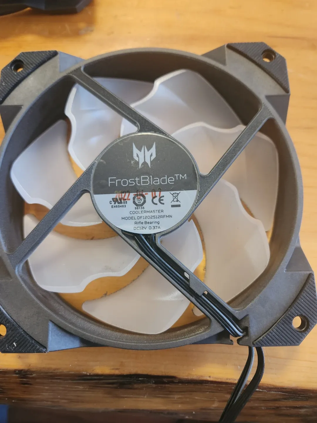 Cooler Master FrostBlade Fan DF1202512RFMN thumbnail