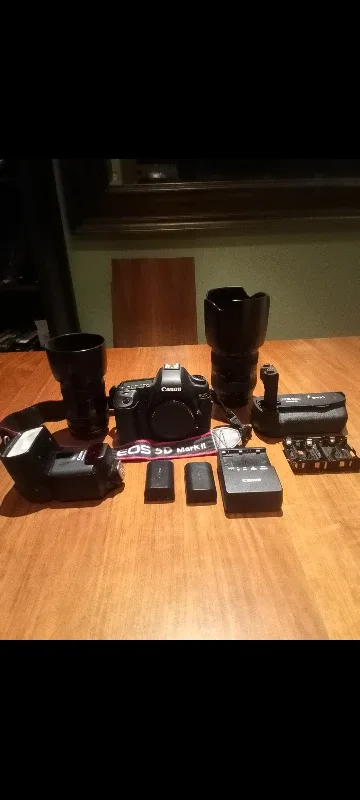 Professional Cannon EOS 5D Mark ll with all accessories
