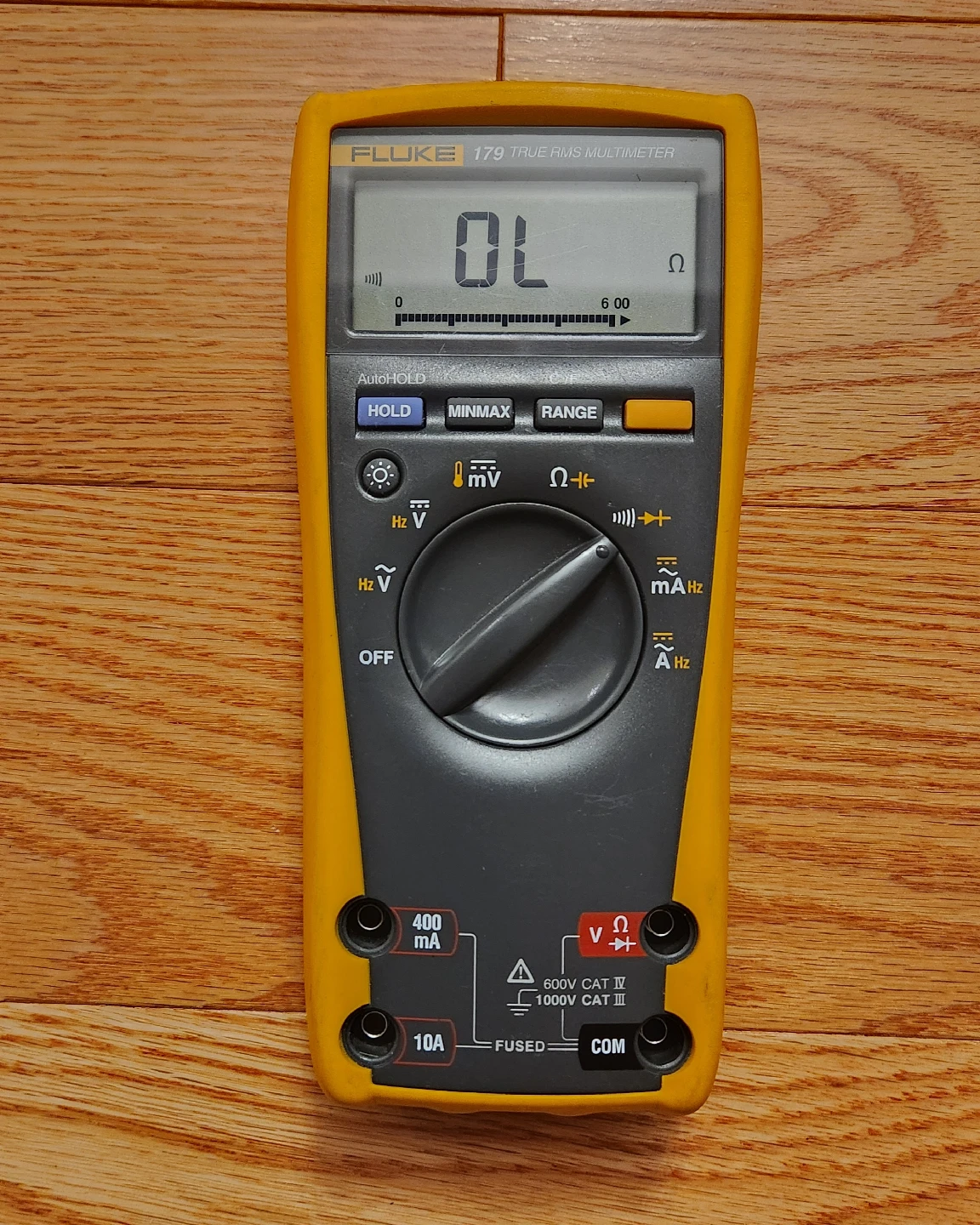 FLUKE 179 TRUE RMS MULTIMETER - photo 2