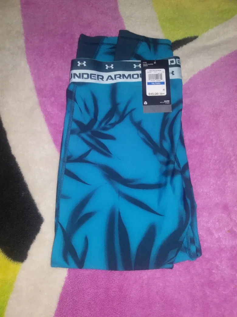 Under Armour YXL Tights - New with Tags!