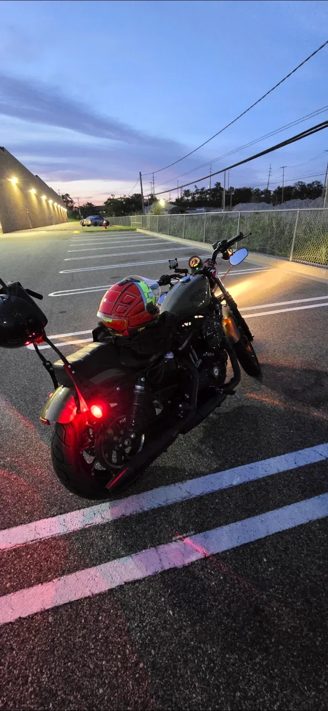 Harley-Davidson Motorcycle image indicator(6)