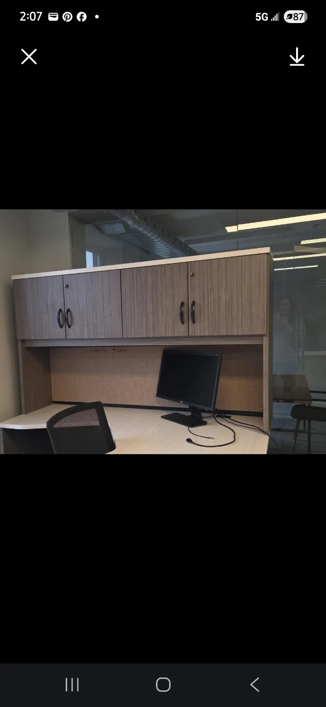 Z0S36H Office Desk with Hutch