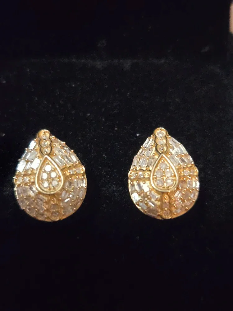 Natural Diamond Teardrop Earrings