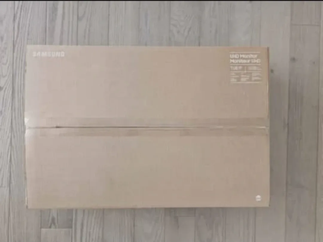 Samsung ViewFinity TU87F 32 inch Monitor image indicator(3)