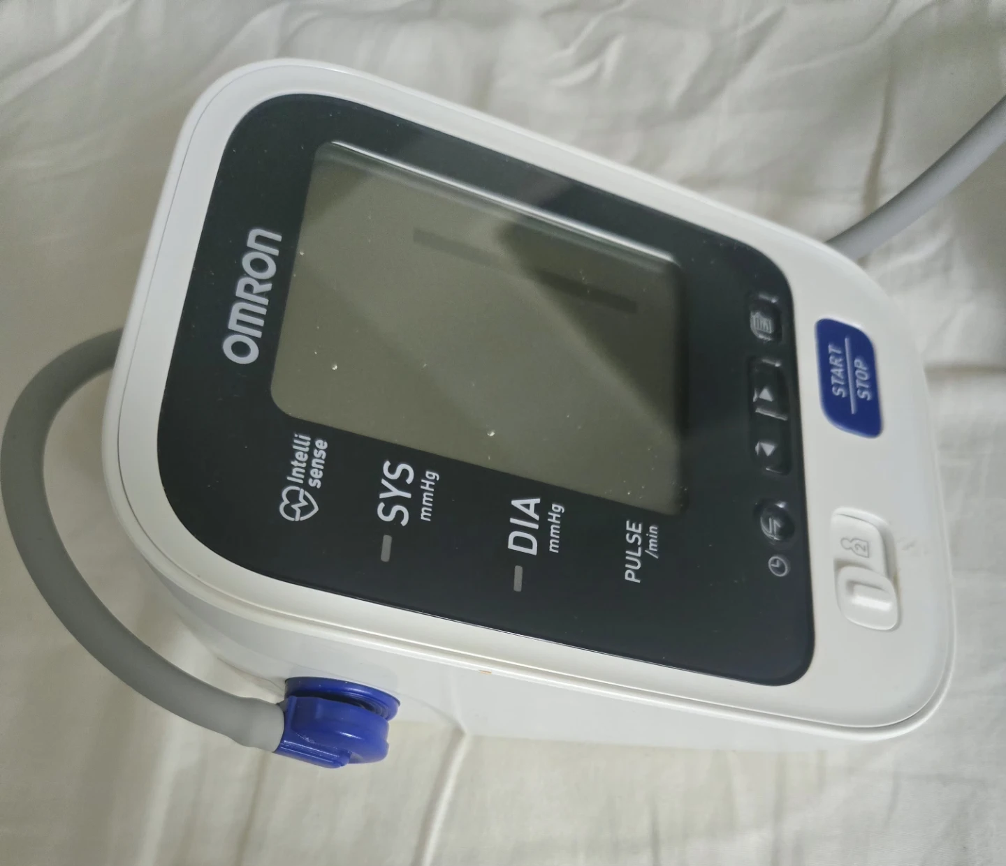 Omron HEM-7320T Blood Pressure Monitor - photo 2