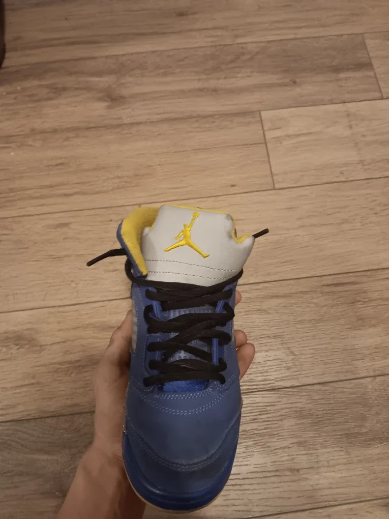Jordan Blue and yellow 5s image indicator(2)