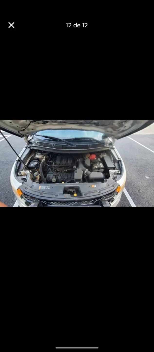 Ford Explorer SUV - Silver image indicator(7)