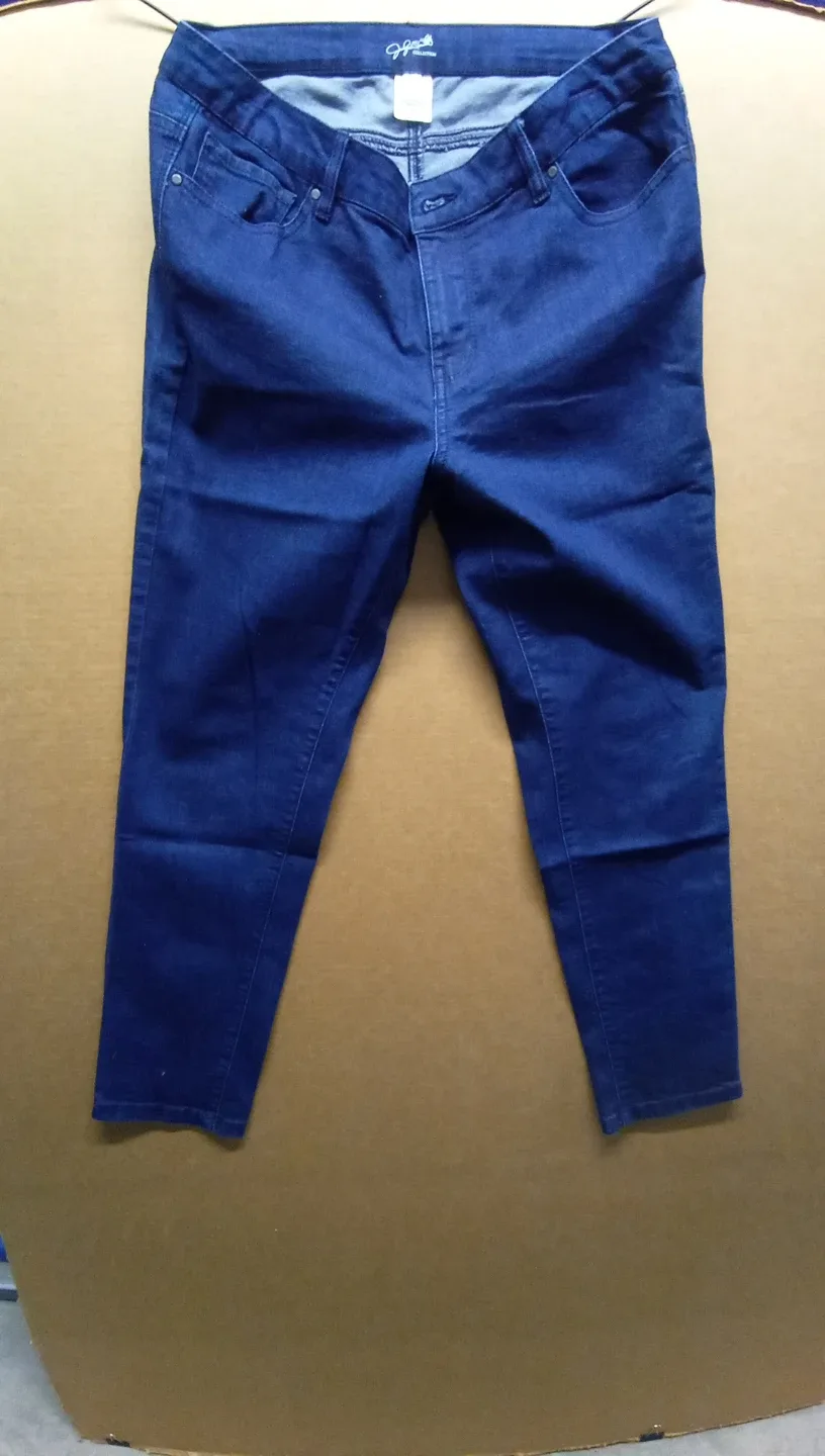 Jaclyn Smith Collection Jeans - Size 8 thumbnail