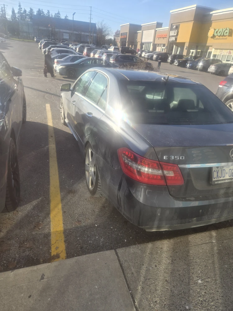 Mercedes-Benz E 350 4MATIC Sedan - photo 4