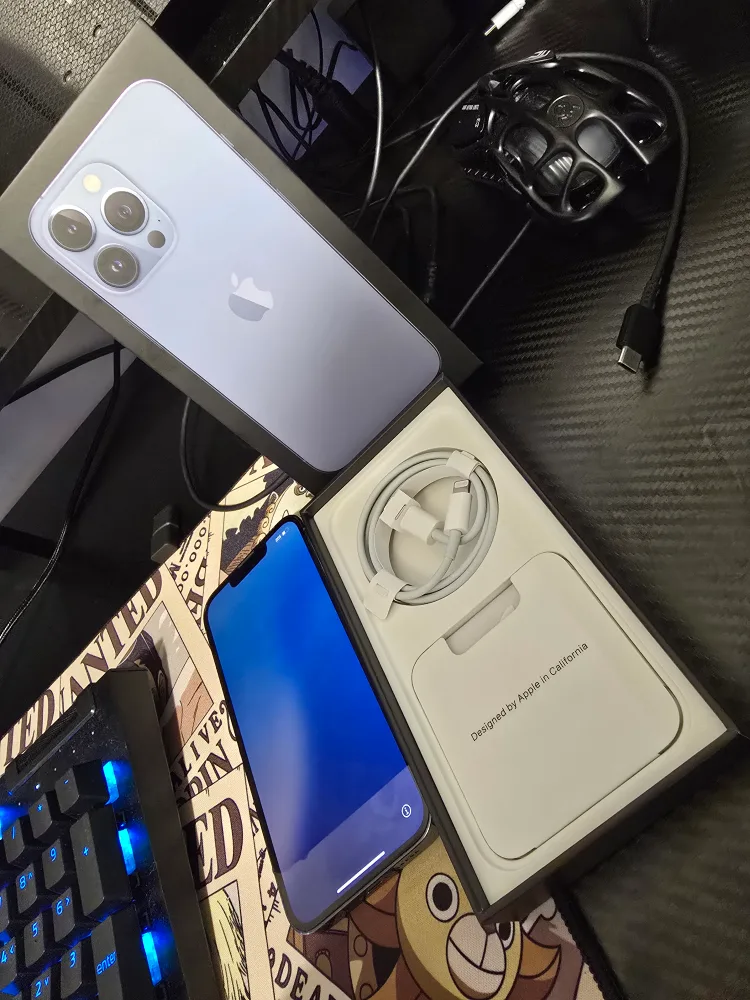 iPhone 13 Pro 256GB - Excellent Condition! image indicator(10)
