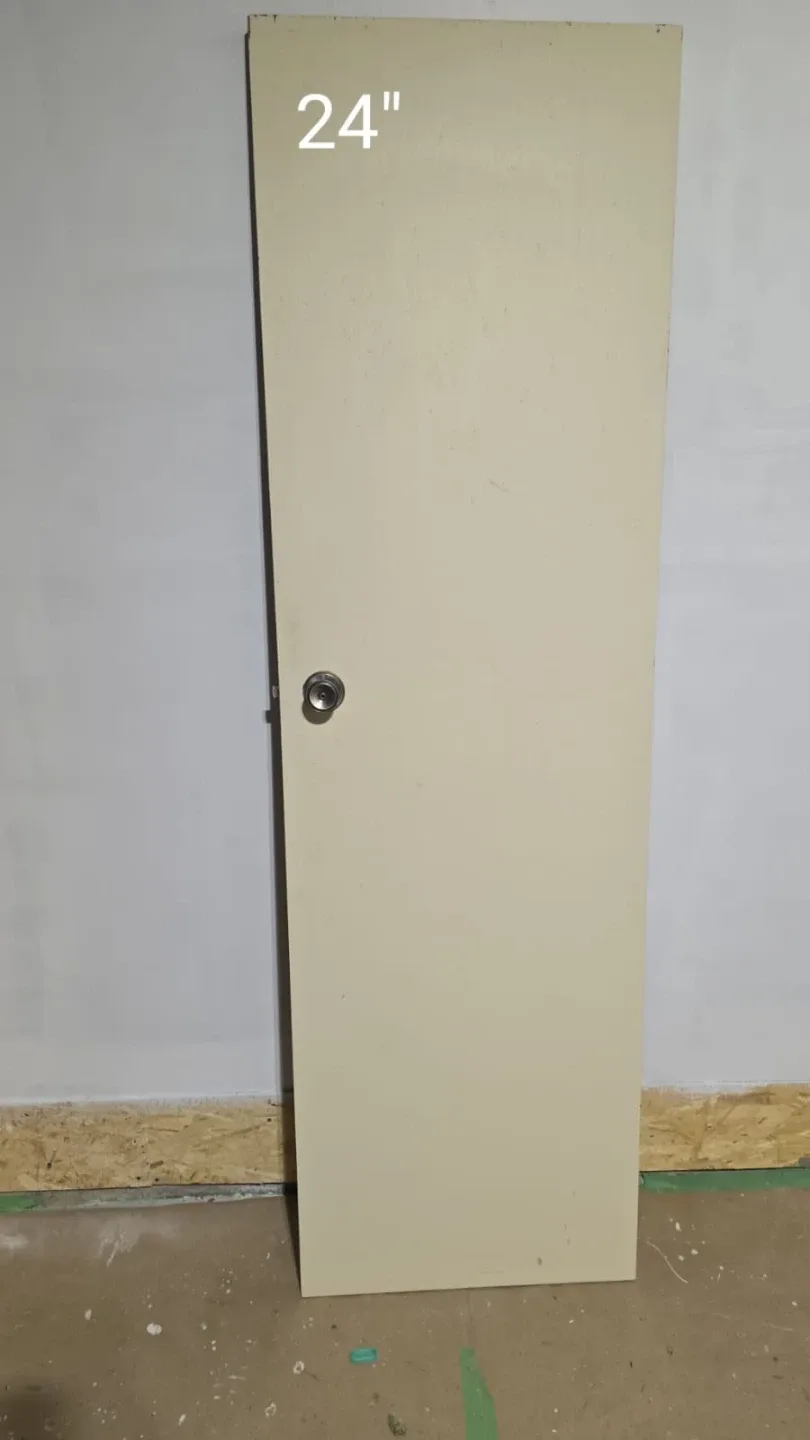 Used Interior Doors - 24, 28, 30, 32 inch image indicator(5)