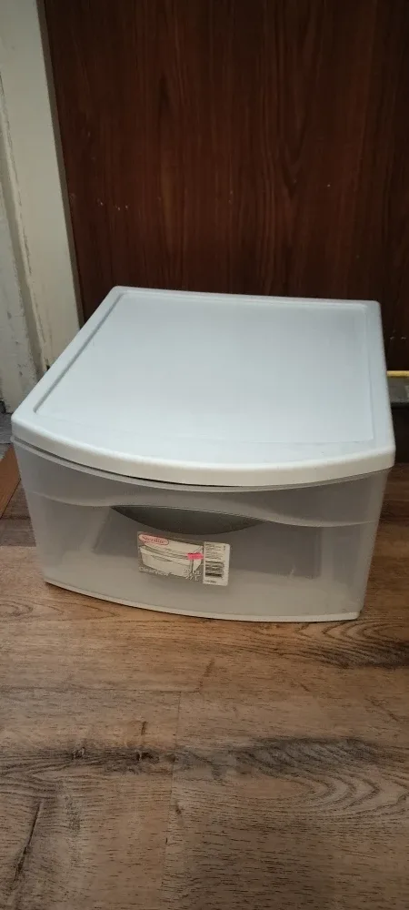 Sterilite ClearView Latch 25 Qt Storage Drawer