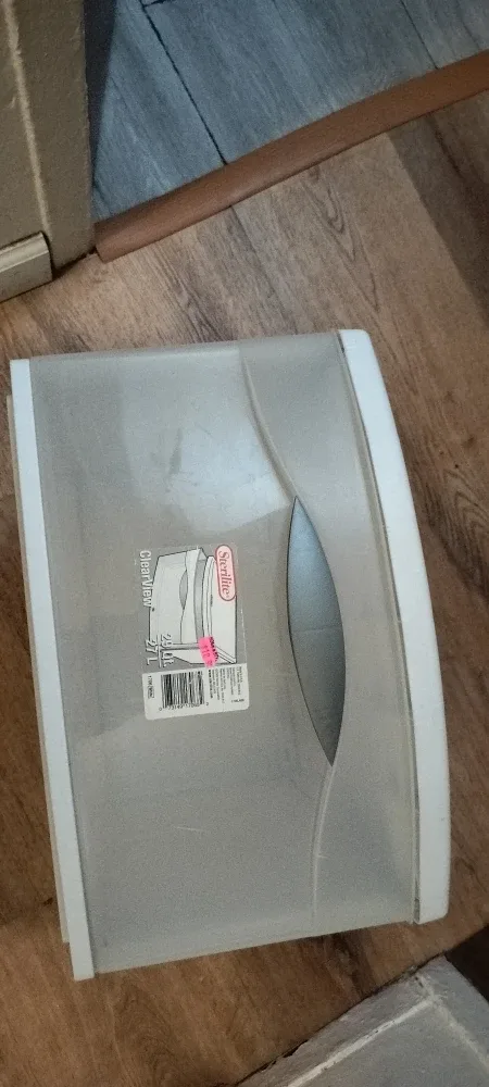 Sterilite ClearView Latch 25 Qt Storage Drawer image indicator(3)