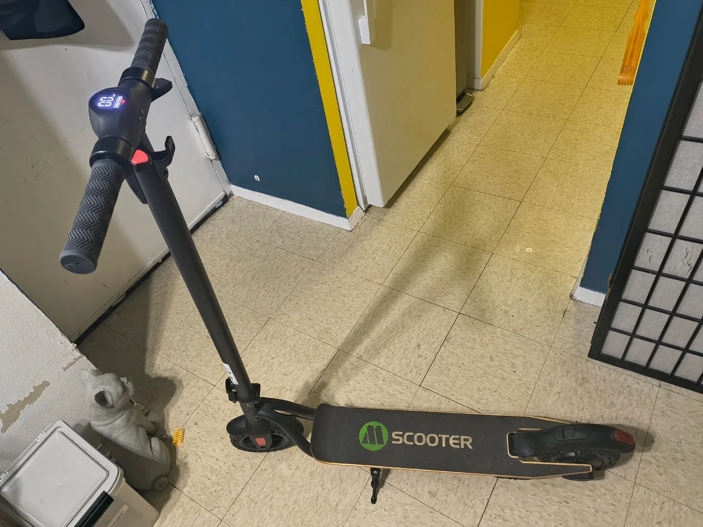 M MEGAWHEELS S10 Electric Scooter image indicator(3)