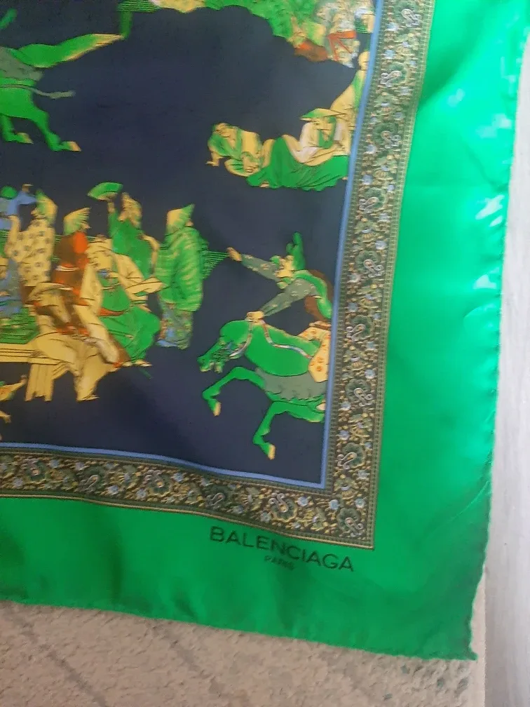 Balenciaga bandana scarf image indicator(3)