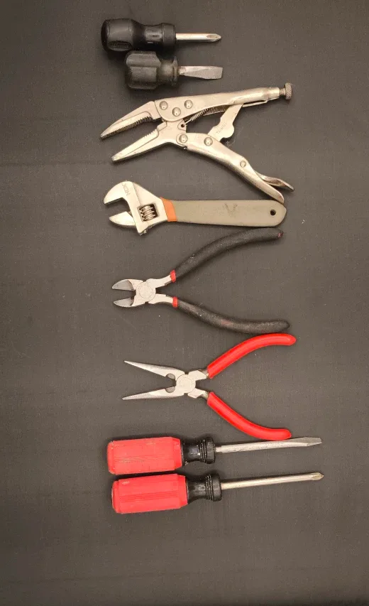 Hand Tool Set –  Mixed Essential Tools | Home Repairs image indicator(9)