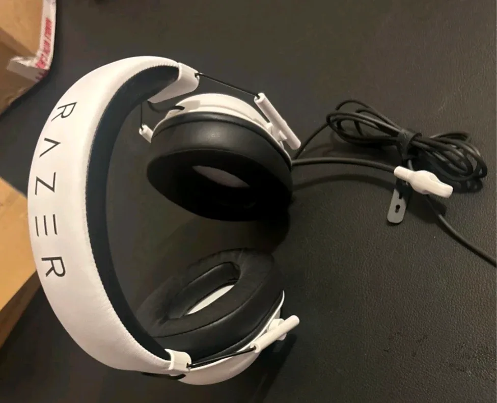 50% OFF Razer BlackShark V2 X Gaming Headset White Wired image indicator(2)