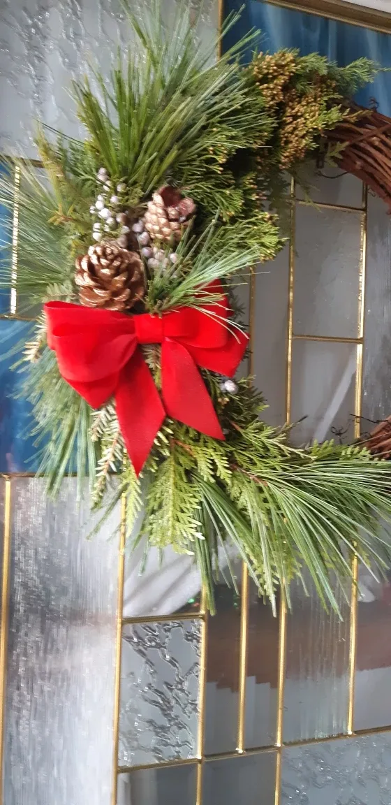 Christmas Real greenery grapevine Wreath image indicator(2)