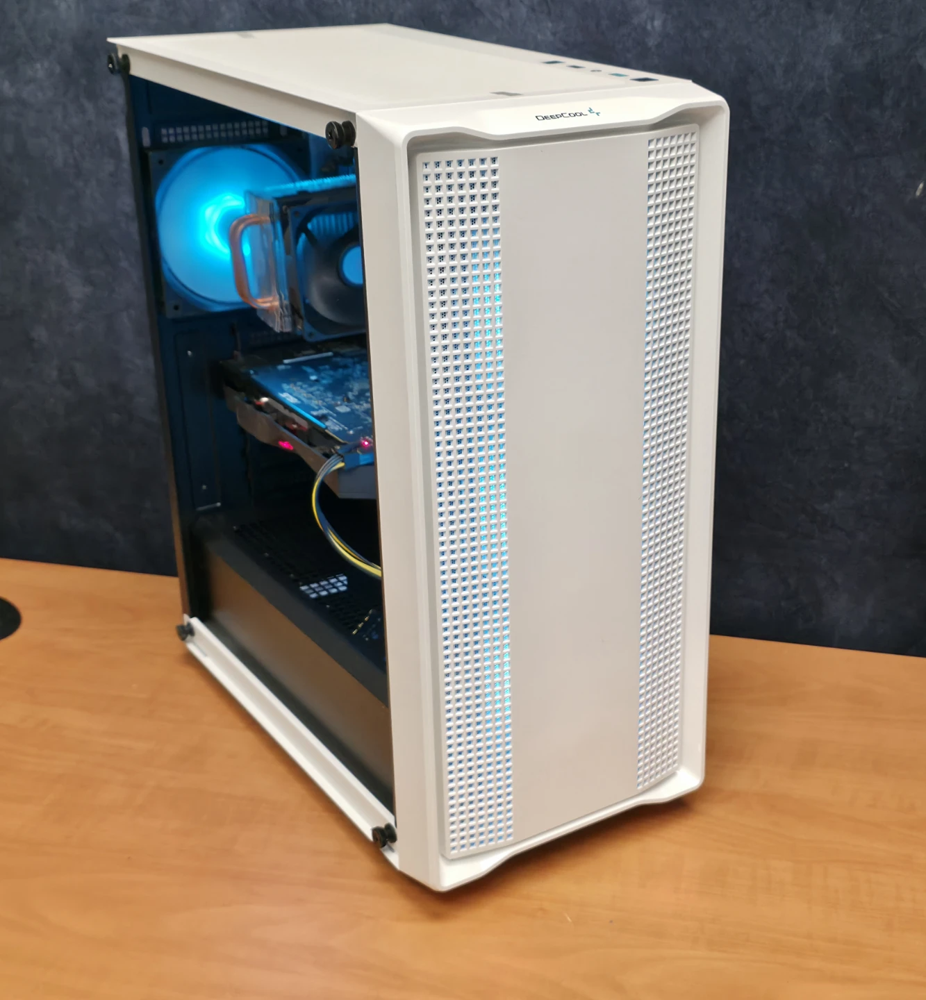 Gaming PC – Intel Core i7 | RX 570 4GB | 16GB RAM | SSD + HDD