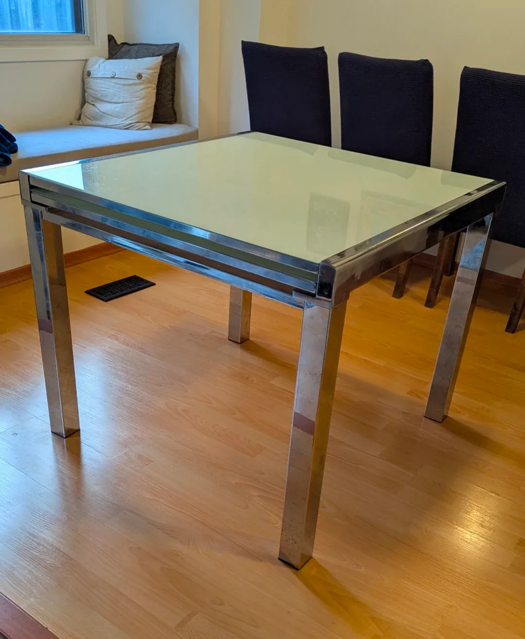 Kitchen Dining Table (Extendable with Glass Top) image indicator(2)