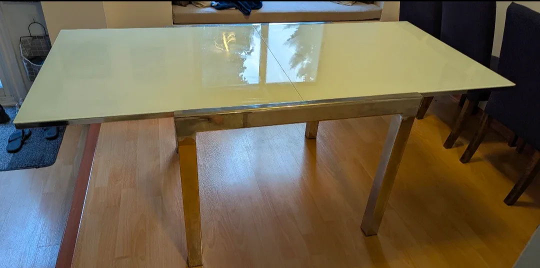 Kitchen Dining Table (Extendable with Glass Top) image indicator(3)