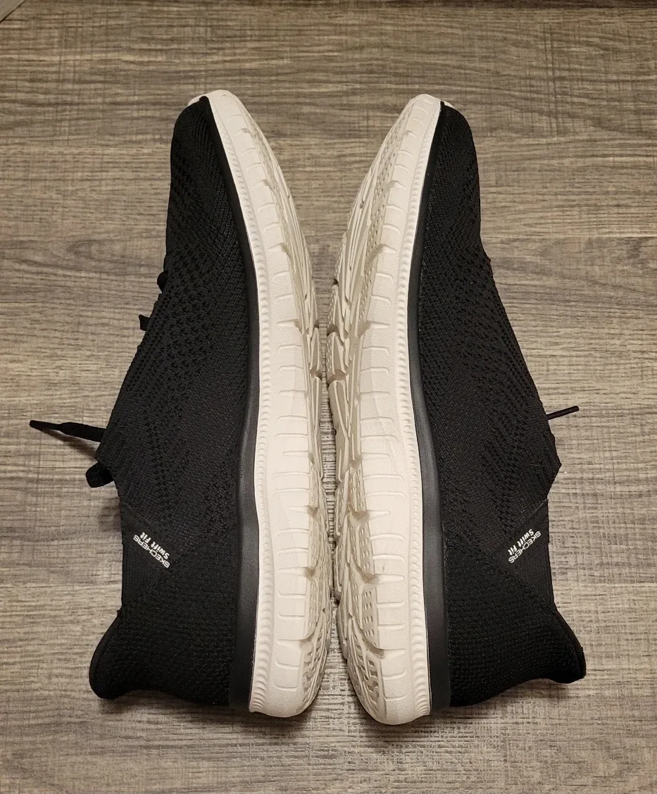 Skechers Swift Fit Women's 7.5 Black Sneakers image indicator(5)