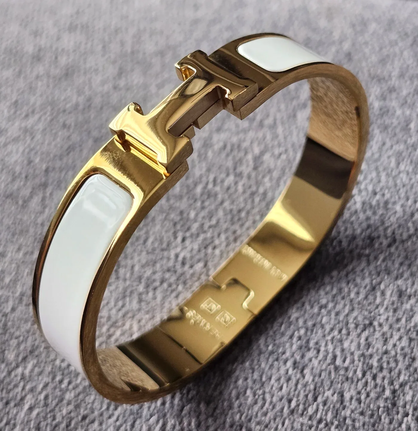 Hermès Clic H Bracelet - Gold & White
