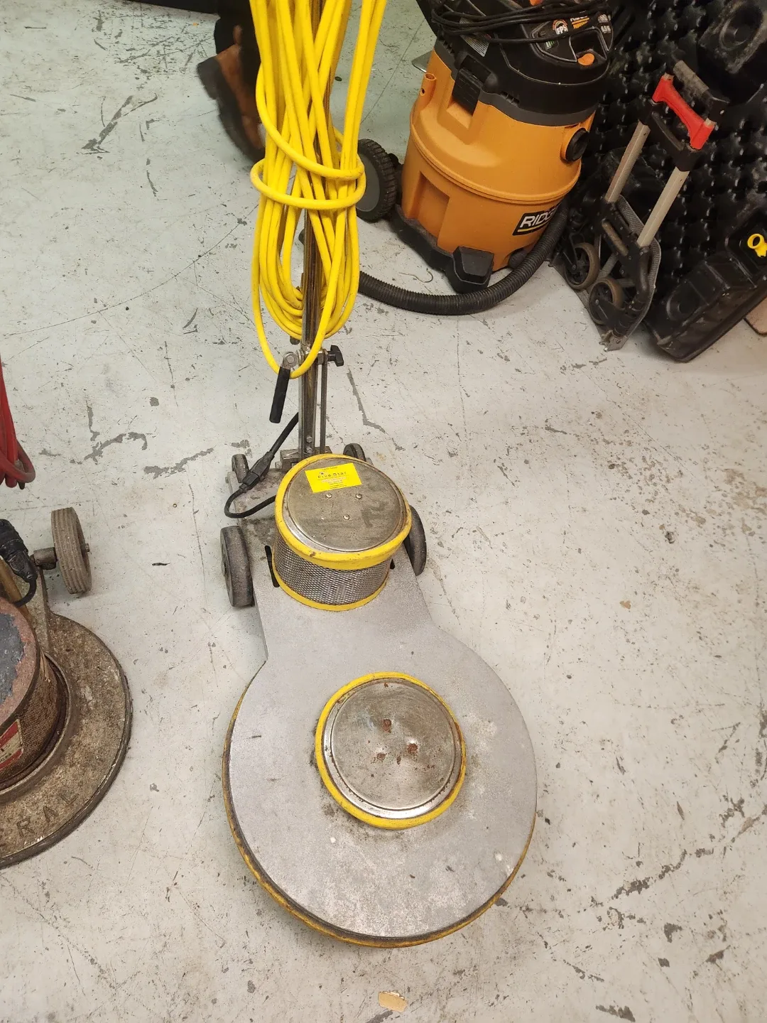 Floor Cleaning Machines - Tennant, General, Mercury image indicator(2)