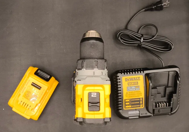 DeWalt DCD800 20V Cordless Drill Driver Kit image indicator(5)