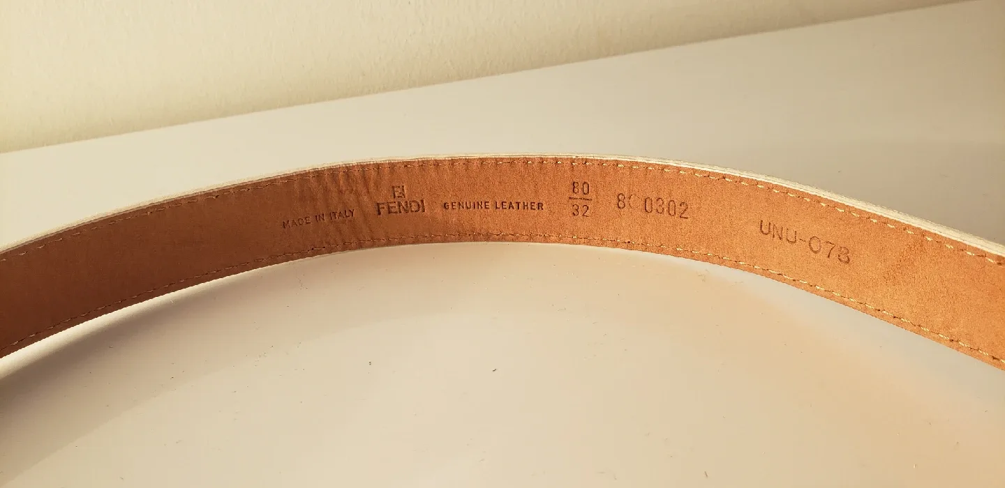 Fendi B Buckle Cream Patent Leather Belt - Vintage y2k image indicator(3)