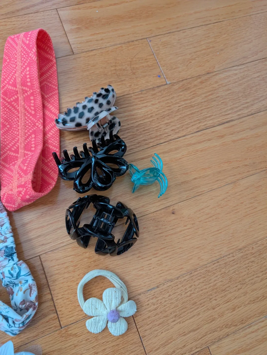 Hair Accessories Bundle image indicator(4)