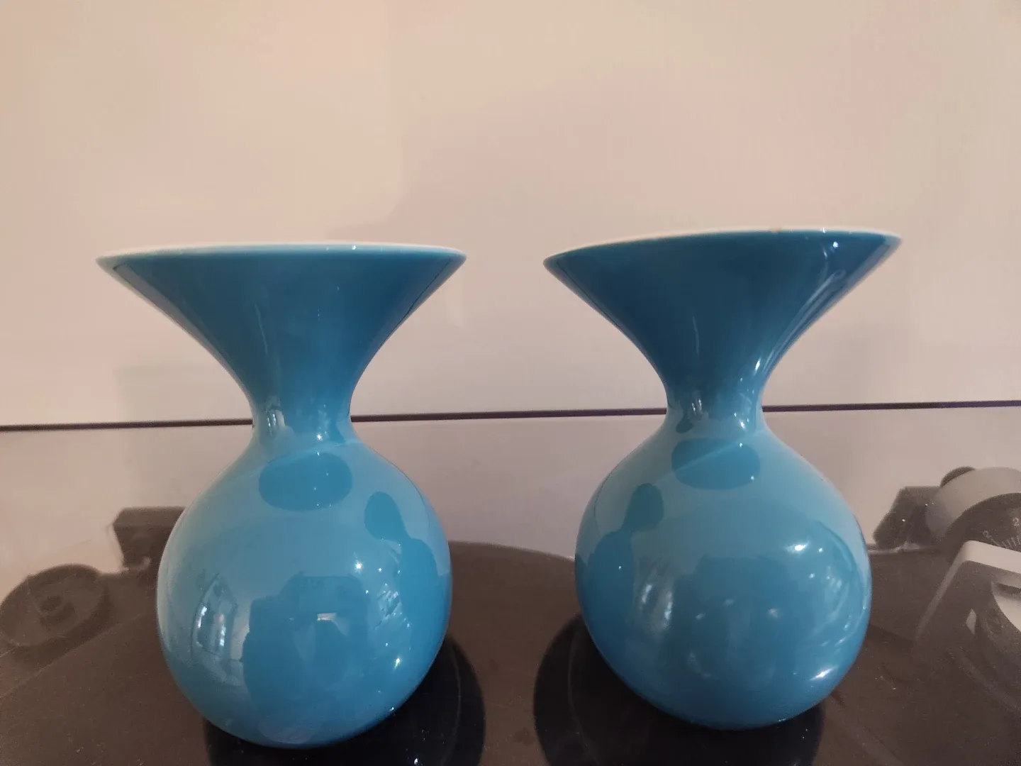 Pair of Blue Vases image indicator(2)