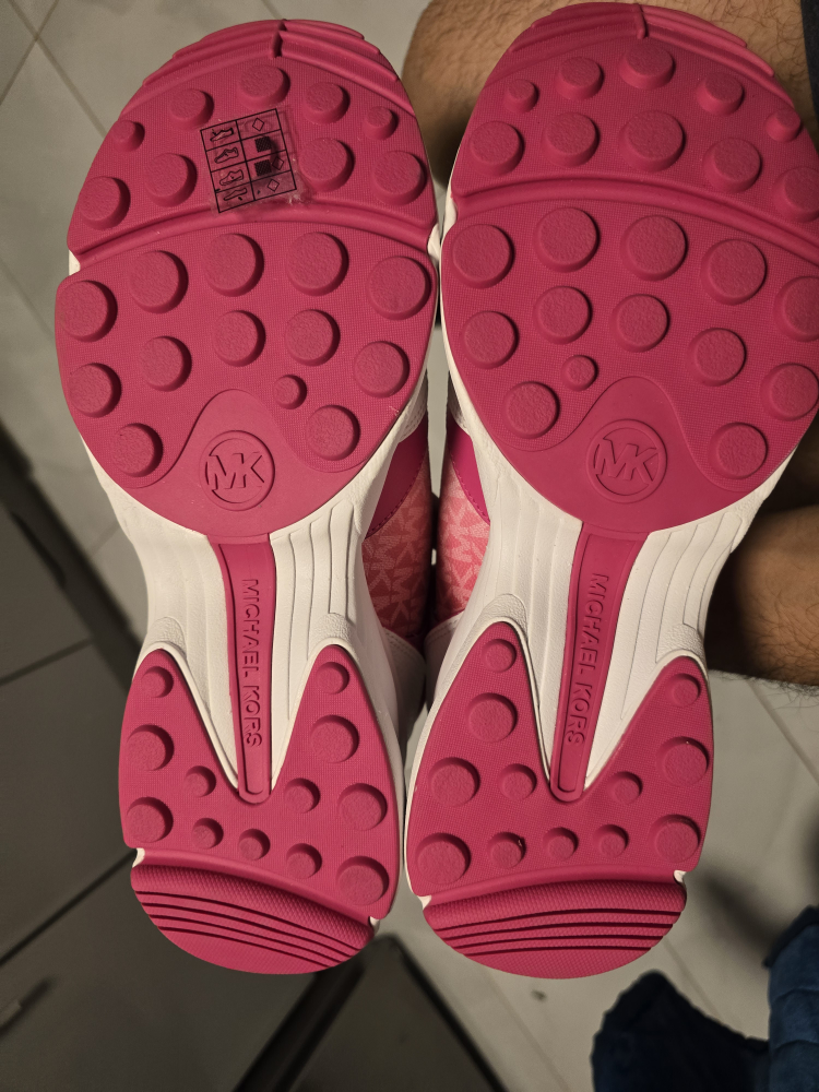 Michael Kors Sneakers - photo 4