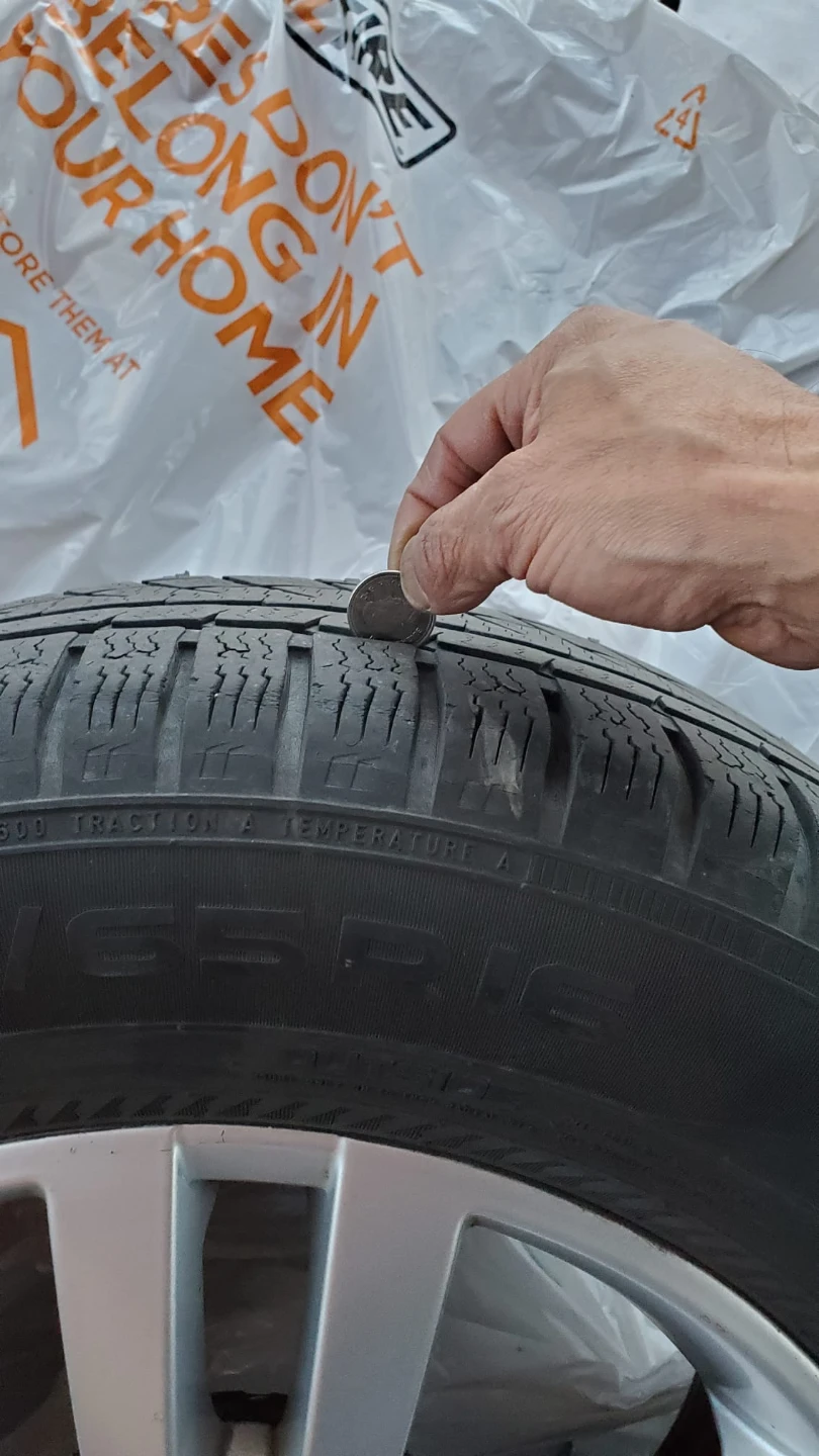 215/65R16 All Season Tires VW Tiguan w/ Aluminum Rims - photo 4