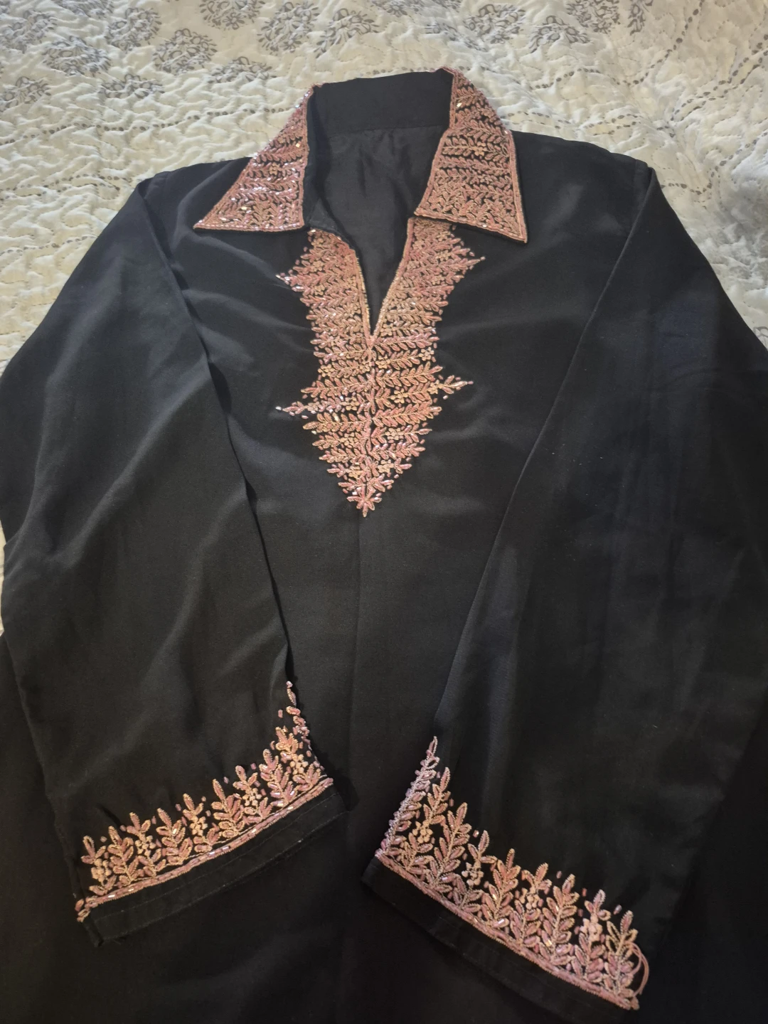 Shalwar kameez Black Dress with Pink Embroidery - photo 5