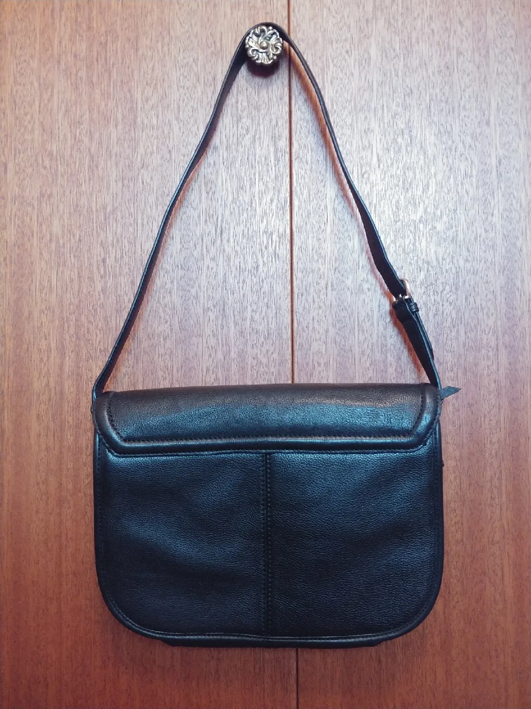 DKNY Black Leather Shoulder Bag image indicator(2)