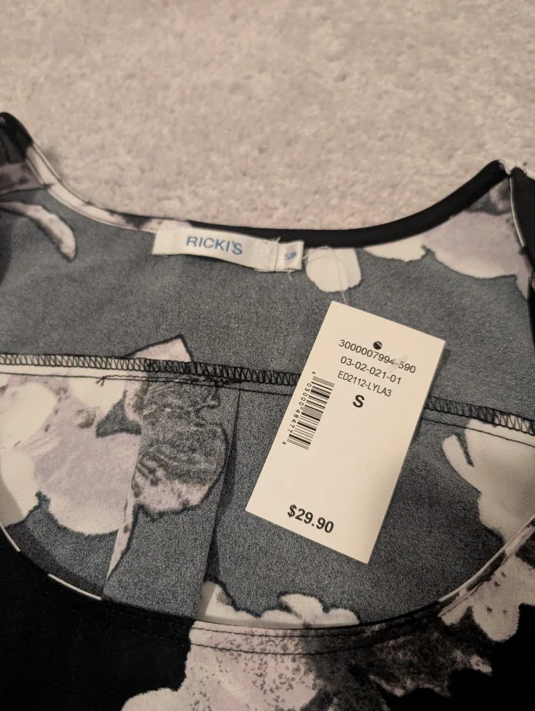 Ricki's Floral Tank Top - Size Small image indicator(2)