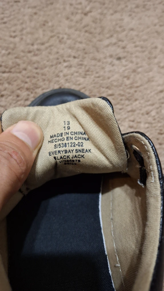 Old Navy Everyday Sneak - Size 13 - Black - photo 2