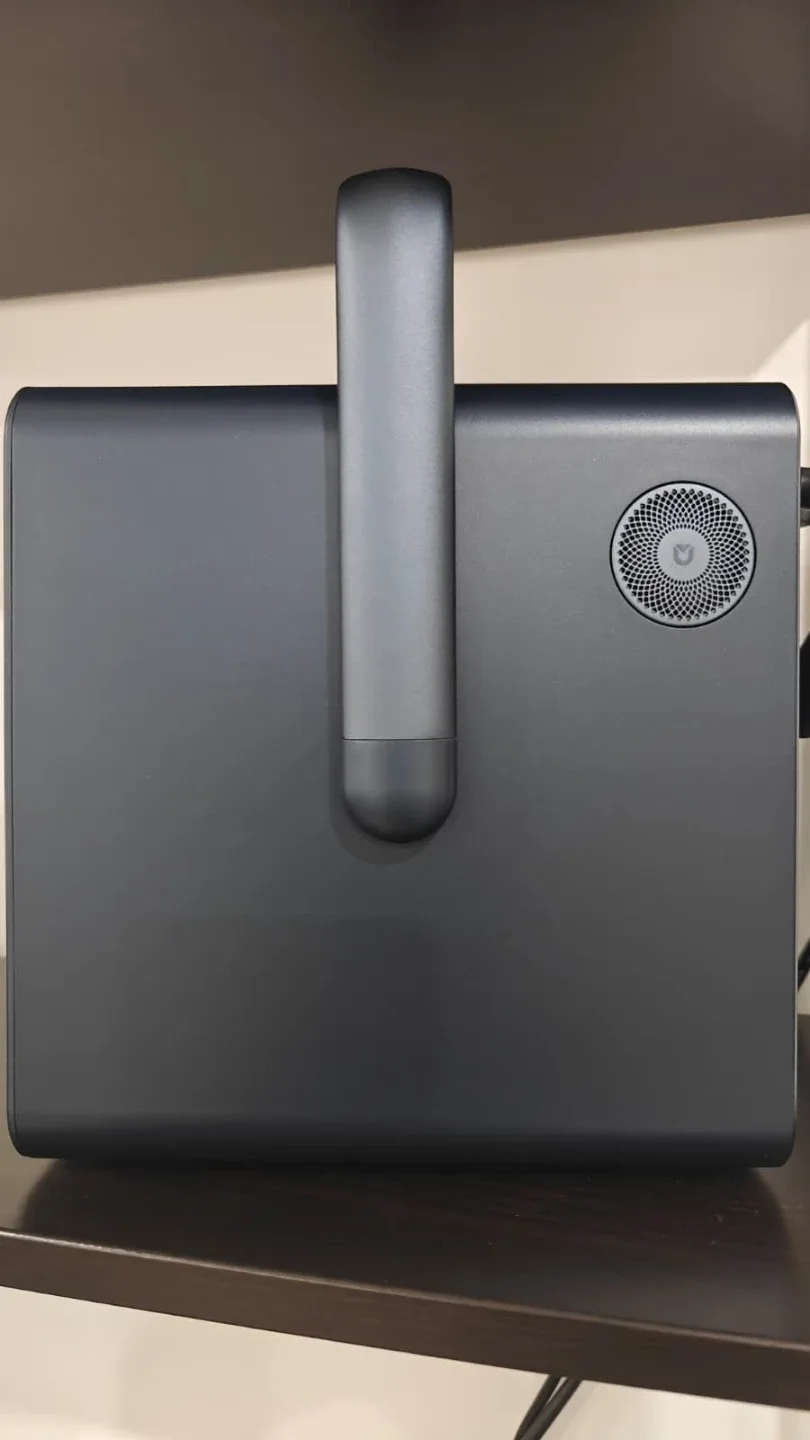 Ultimea Poseidon E40 Projector image indicator(3)