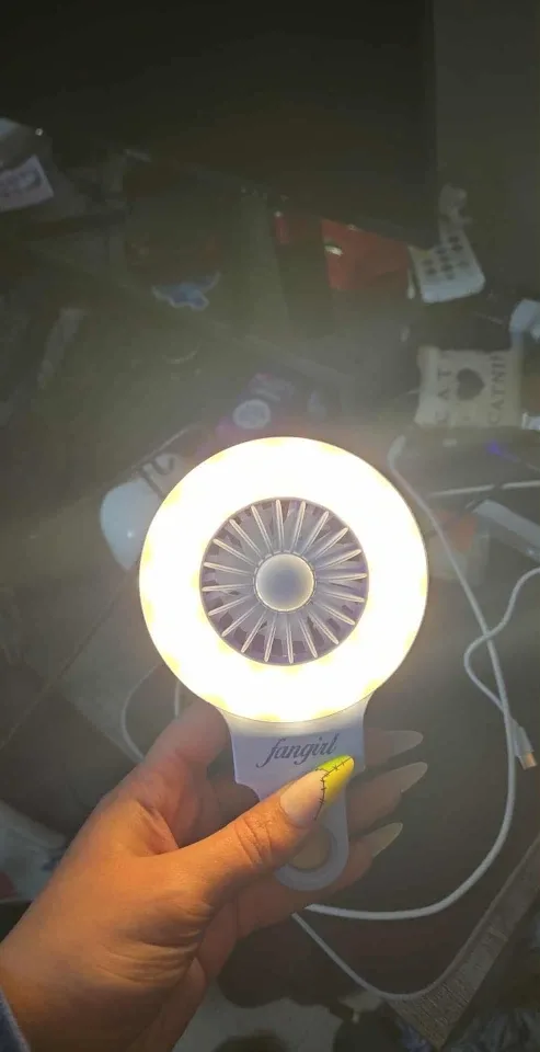 Fangirl Clip On Phone Fan & Selfie Ring Light image indicator(3)