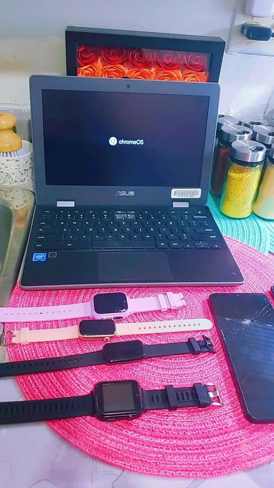 Assorted Smartwatches, ASUS Chromebook & Samsung Phone image indicator(3)