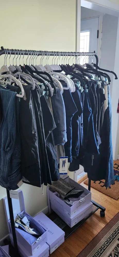 Brand New Clothing Ladies, Mens and Kids image indicator(10)