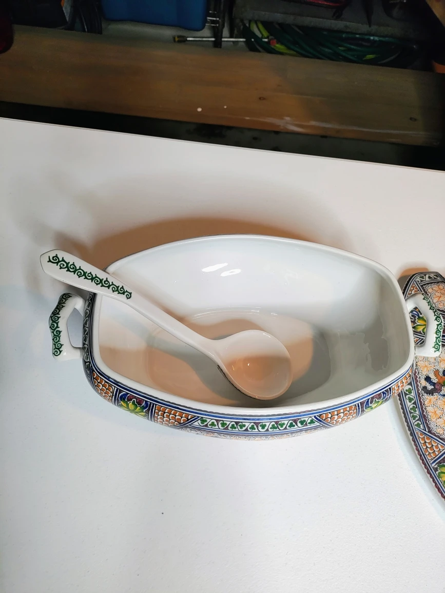 Vintage Hand-Painted Portuguese Lidded Tureen & Spoon - photo 3