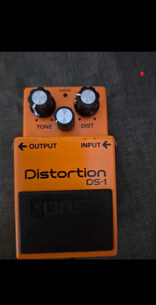 Boss Distortion DS-1 Guitar Effects Pedal