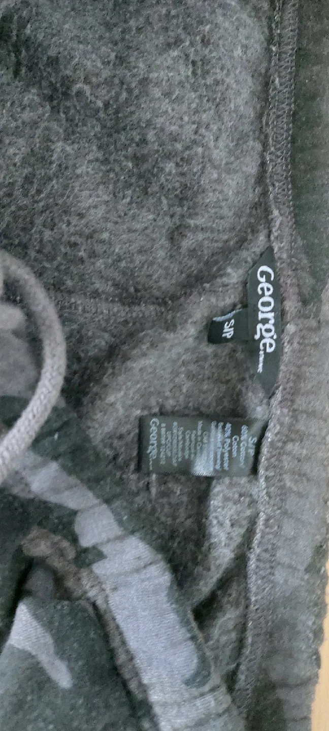 George Camo Joggers - Size Small image indicator(3)
