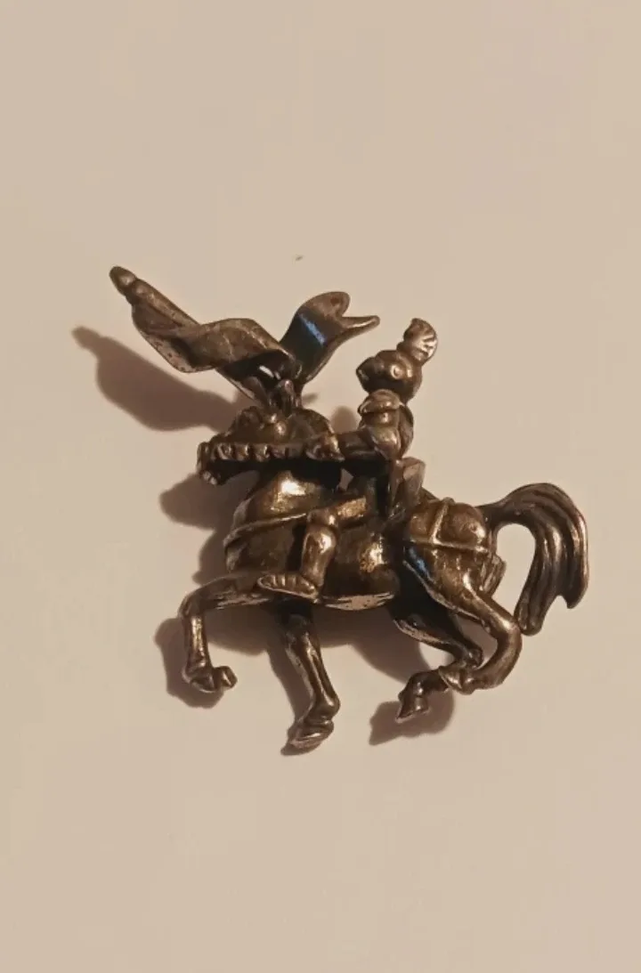 Rare Vintage Sterling Silver Knight on a Horse Brooch